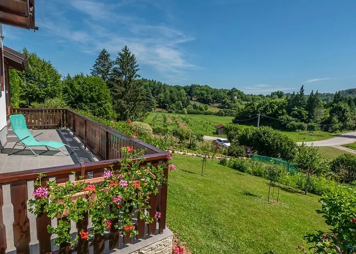 Holiday Home Mare Near River